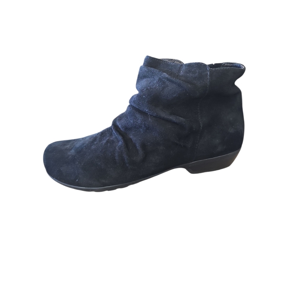 Walking Cradles Suede Leather Ankle Booties Side Zip Sz 11